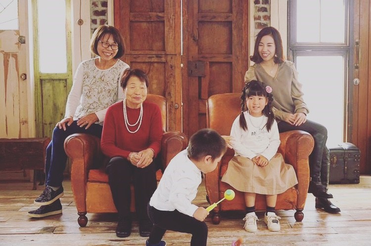 金沢で家族写真を撮るなら プランが豊富なバコパ写真館 バコパ写真館金沢市フォトスタジオ